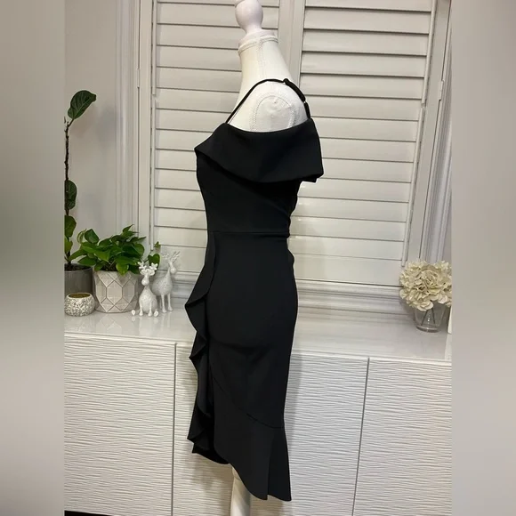 Black Dress - Picture 4 of 6